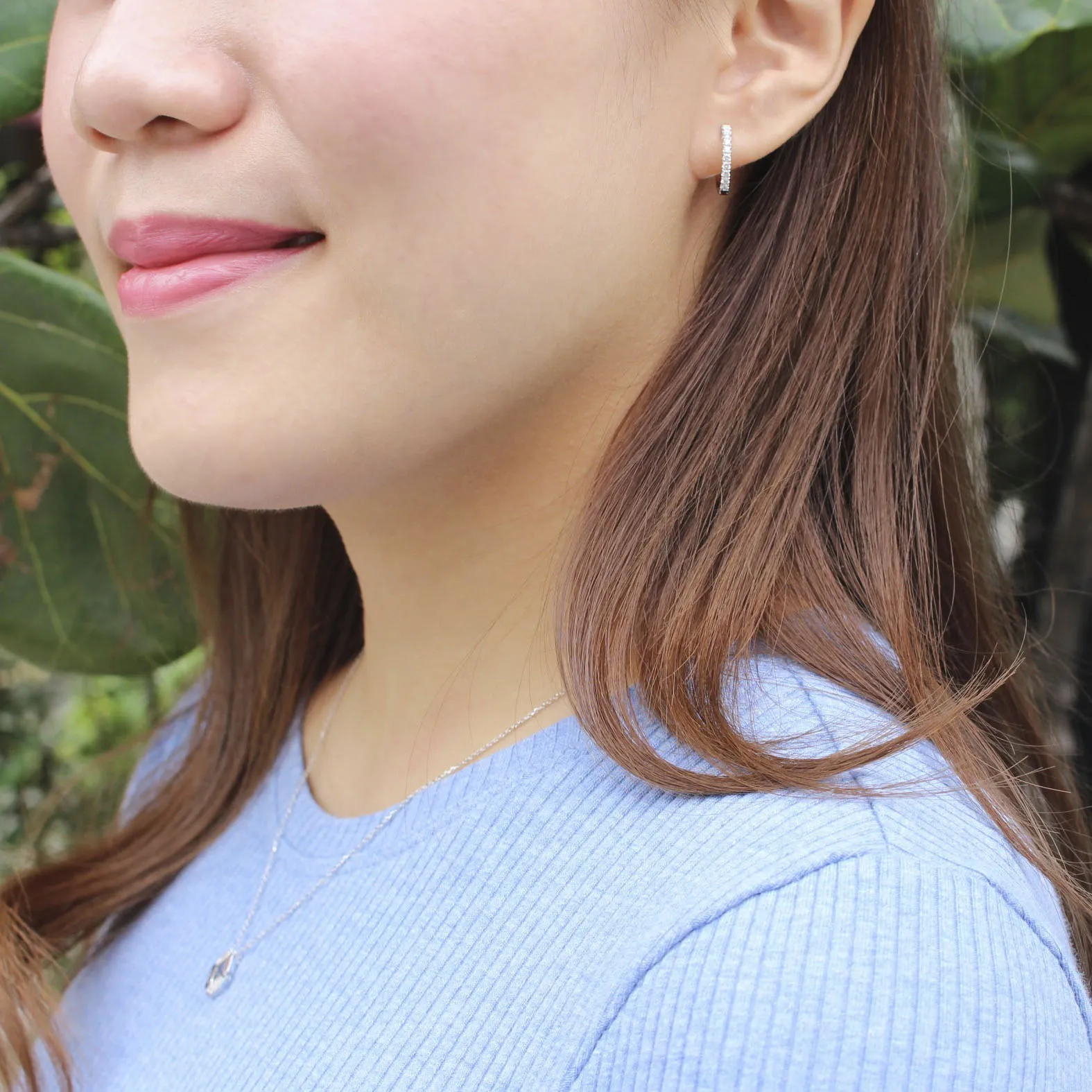 DeGem Ligne Diamond Earrings Showcasing 18K White Gold with 20 Pieces of Diamonds - DeGem Malaysia