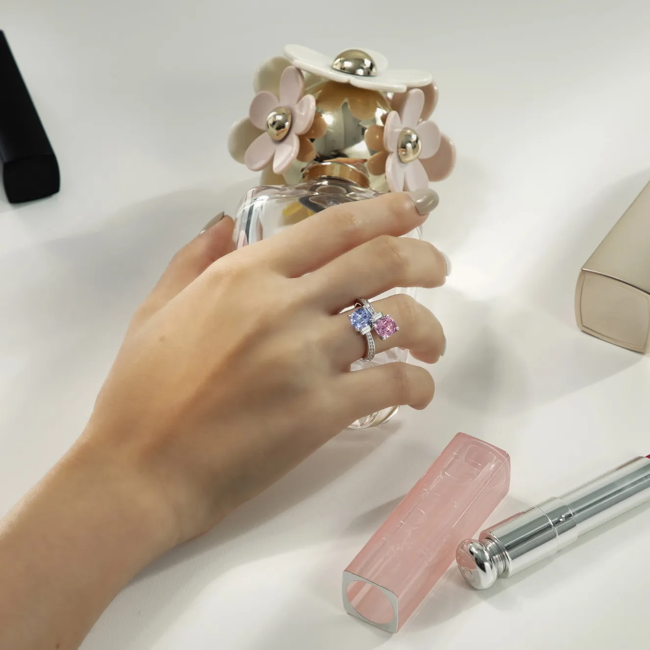 DeGem Toi Et Moi Cushion Spinels Ring Set in 18K White Gold with Pink Spinel, Purple Spinel, and Diamonds - DeGem Malaysia