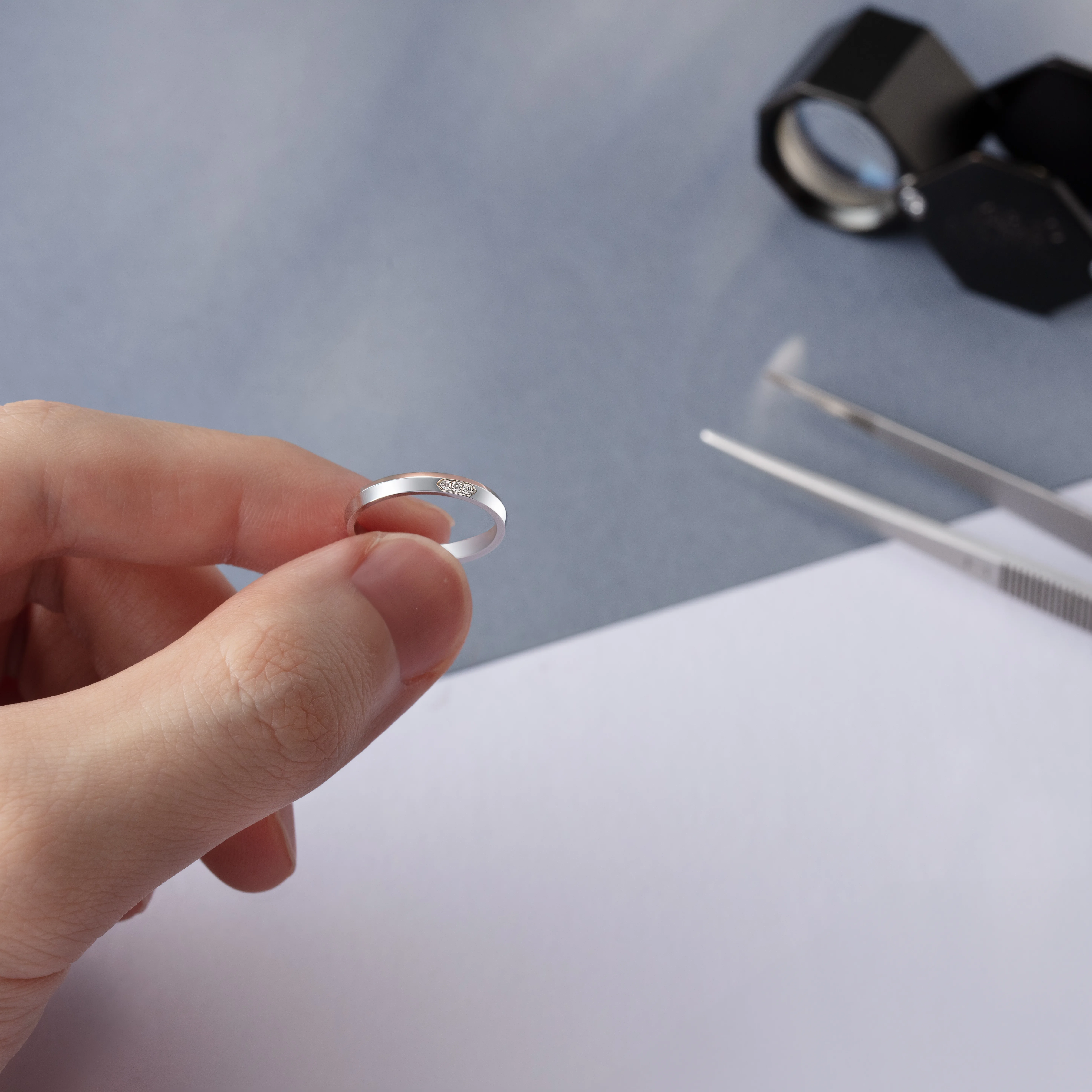 Infinity Venice Wedding Band Featuring 18K White Gold & Rose Gold and 3 Round Brilliant Diamonds - DeGem Malaysia