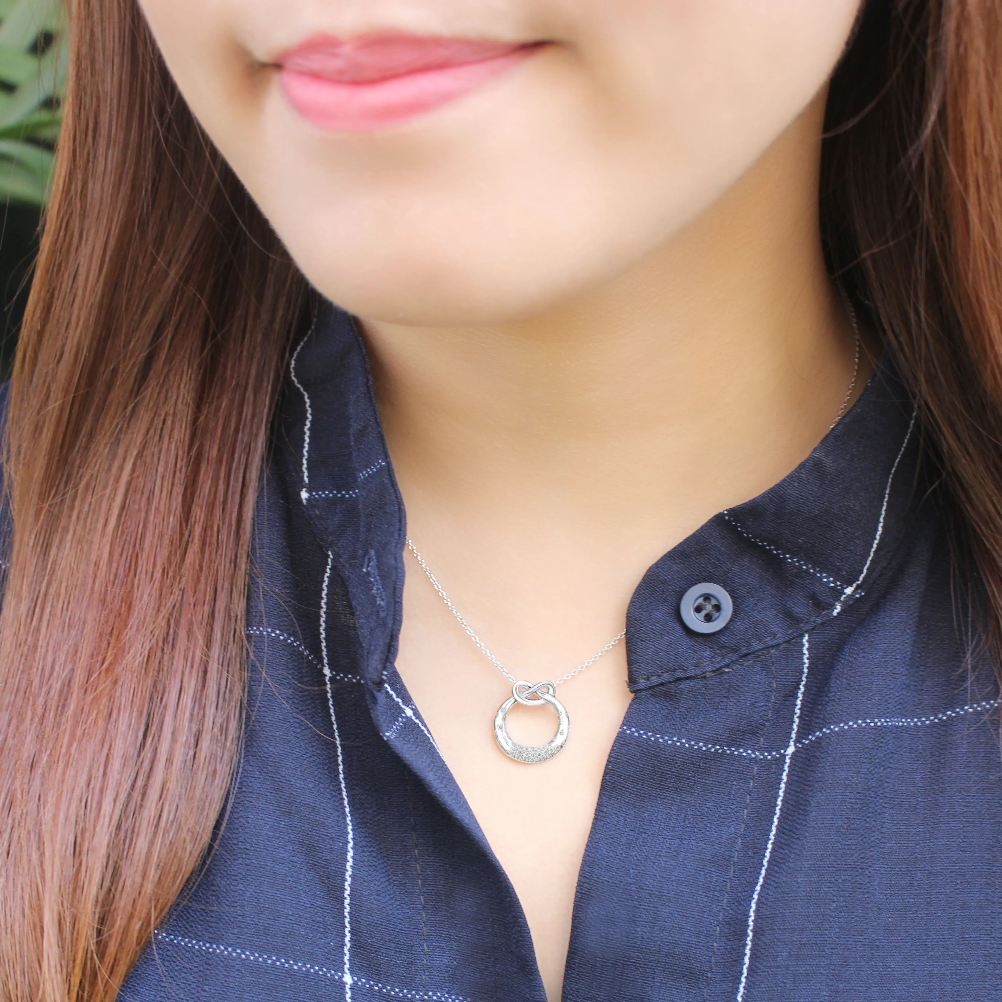 DeGem Eternal Love Diamond Necklace Featuring an Infinite Flowing Weave Patterns with 18K White Gold and 37 Pieces of Diamonds - DeGem Malaysia