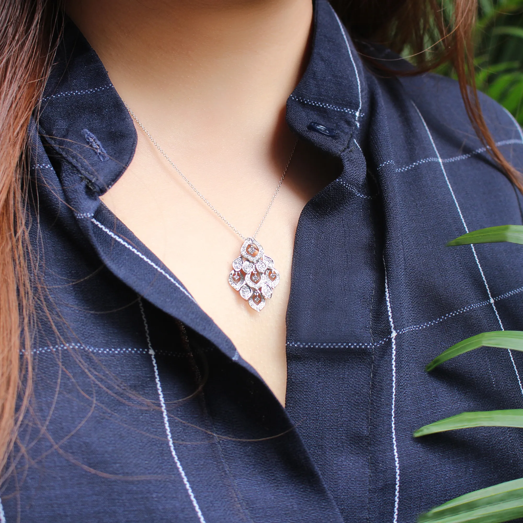 DeGem Ayla Asil Diamond Necklace Featuring a Striking Tapered Design with 18K White Gold and 86 Pieces of Diamonds - DeGem Malaysia