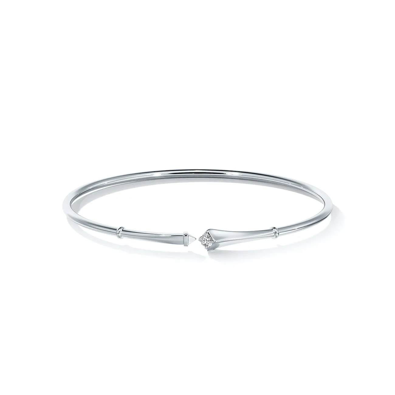 Forevermark Avaanti Flexi Closed Diamond Bangle in 18K White Gold Featuring a De Beers Forevermark Diamond on One End and a Pointed Edge on the Other - DeGem Malaysia