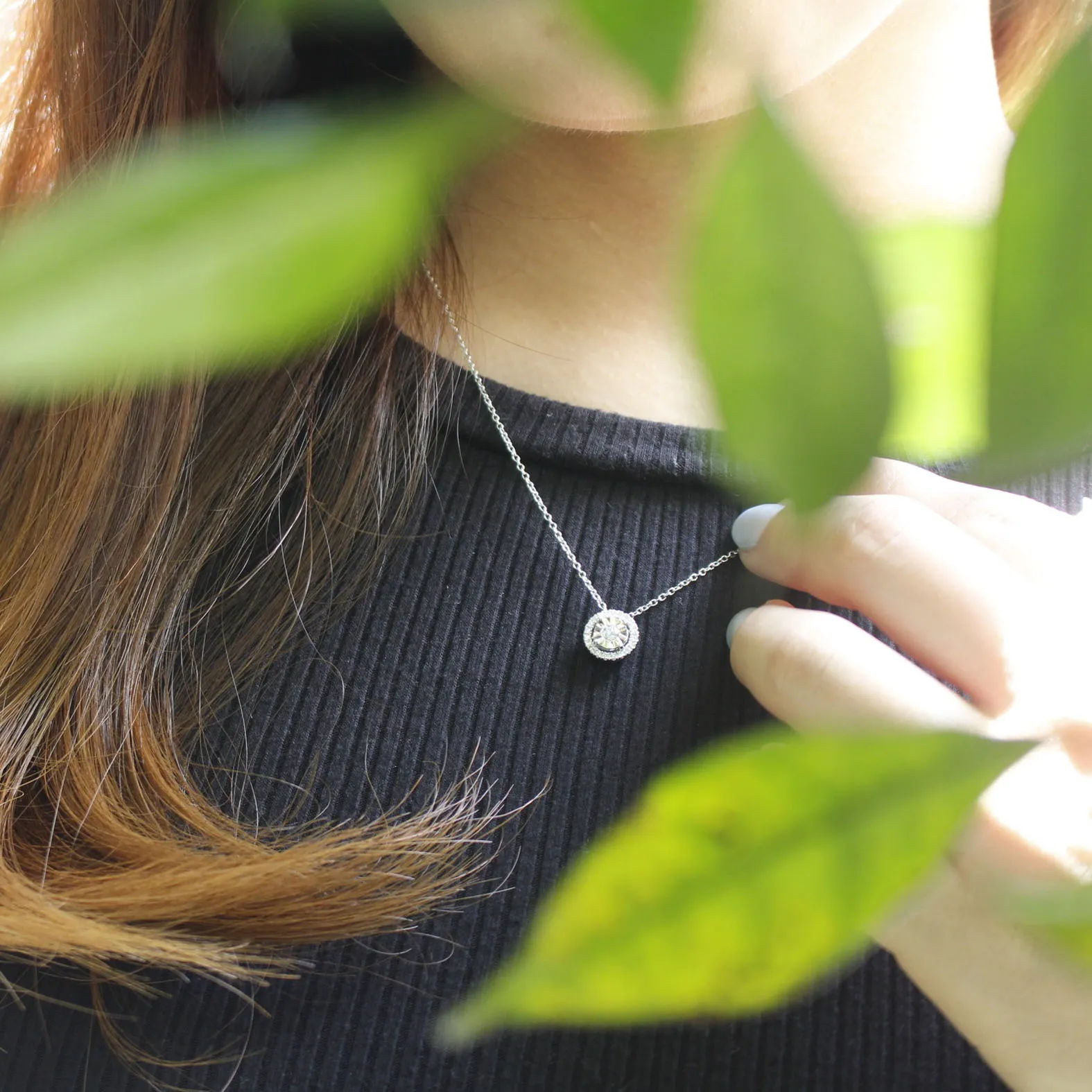 DeGem Ethereal Round Diamond Necklace Showcasing a Diamond Nestled at the Heart of the Pendant, Surrounded by a Circle of Diamonds - DeGem Malaysia