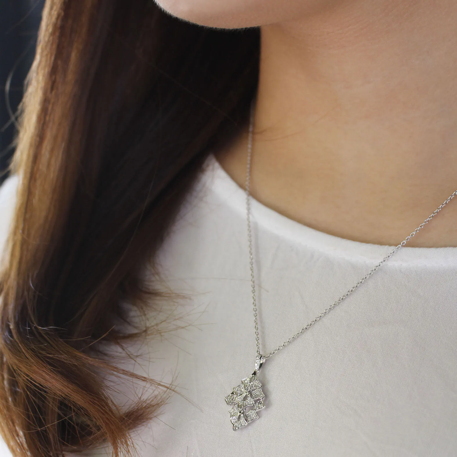 DeGem Ayla Diamond Necklace Showcasing 62 Pieces of Diamonds Set in 18K White Gold - DeGem Malaysia